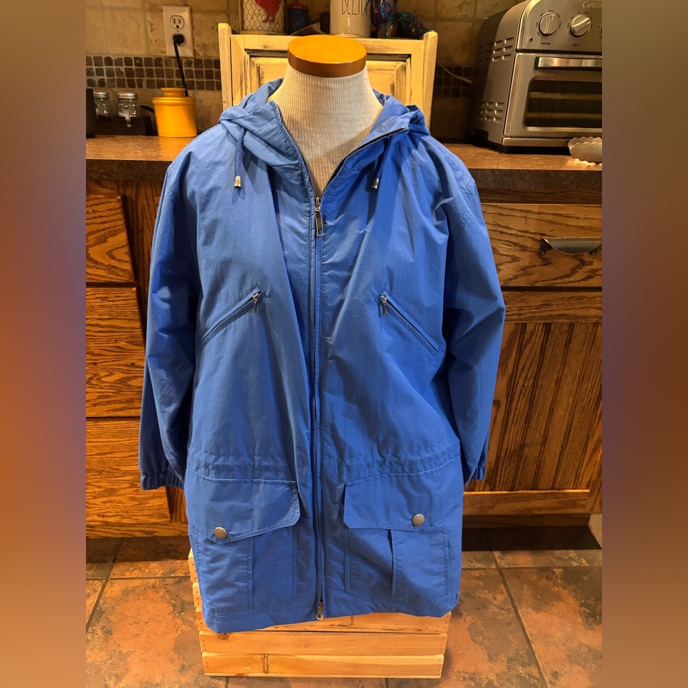 ⭐️⭐️Eddie Bauer Royal Blue Jacket